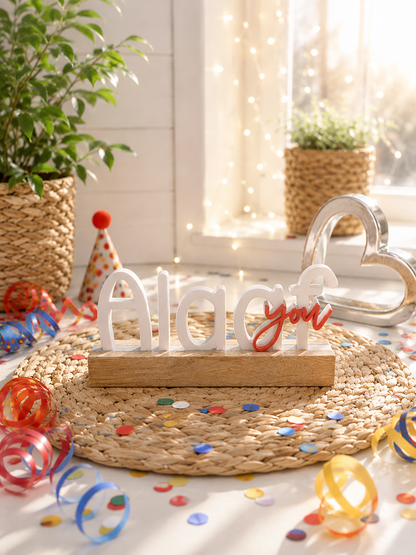 Echte Fründe – närrischer 3D-Schriftzug mit Eichenholz-Sockel