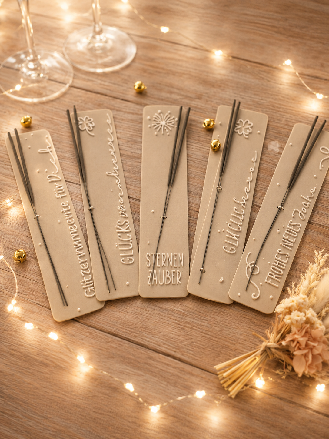 Glitzer-to-go Wunderkerzen Brettchen – kleines Geschenk & liebevolles Mitbringsel von CozyLabs Design