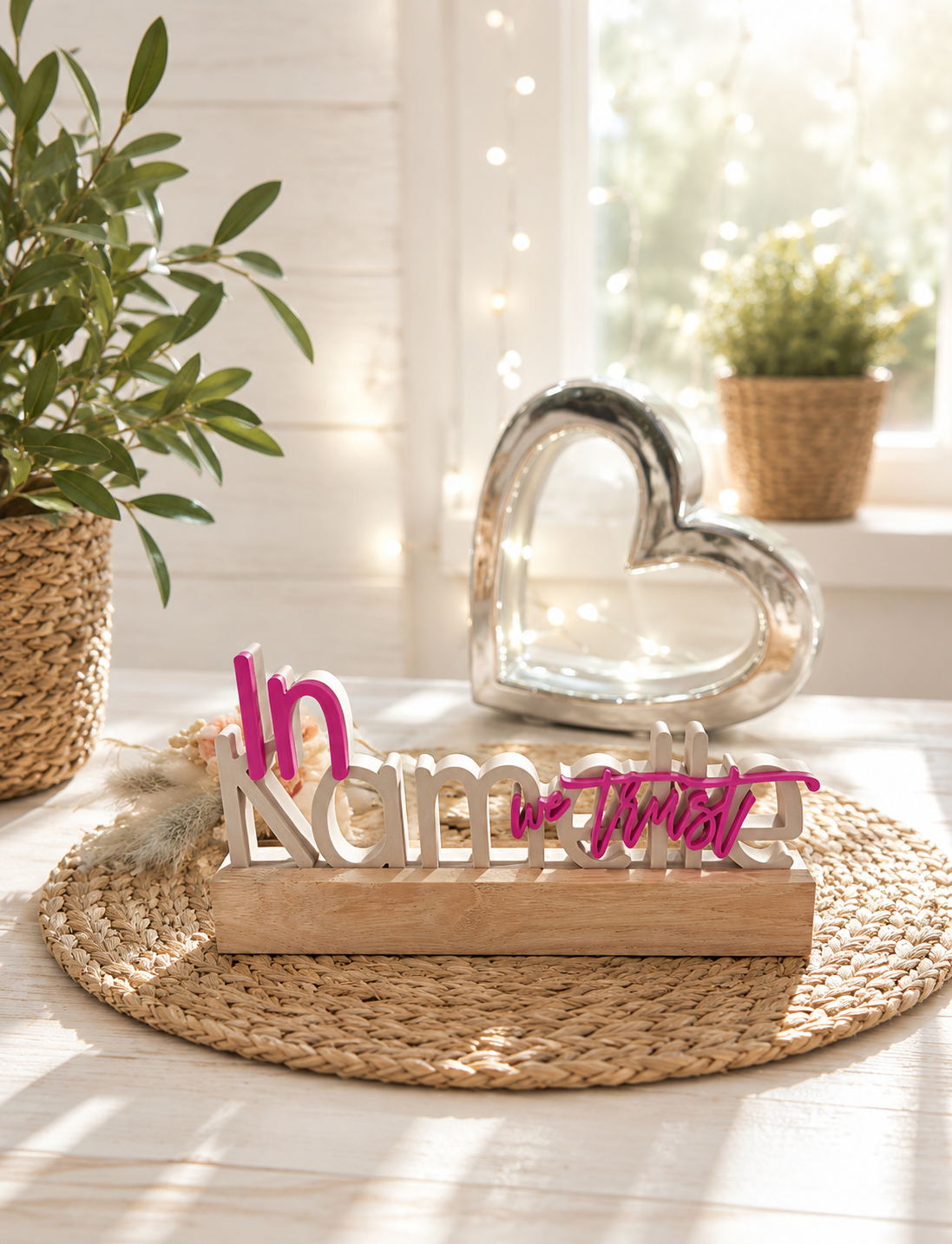 Viva Colonia – närrischer 3D-Schriftzug mit Eichenholz-Sockel