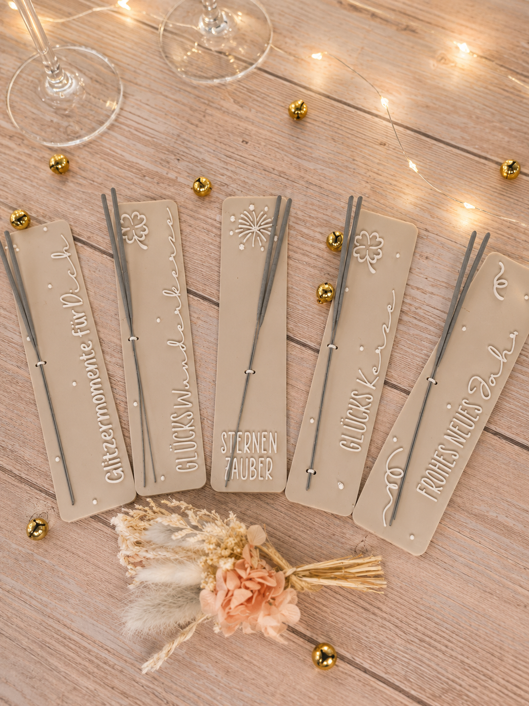 Glitzer-to-go Wunderkerzen Brettchen – kleines Geschenk & liebevolles Mitbringsel von CozyLabs Design