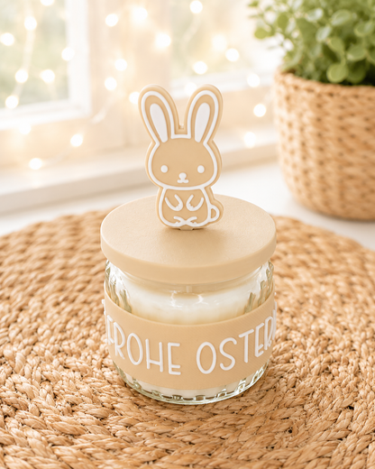 Kleine Oster-Duftkerze mit Herzdeckel & Banderole – Vanille
