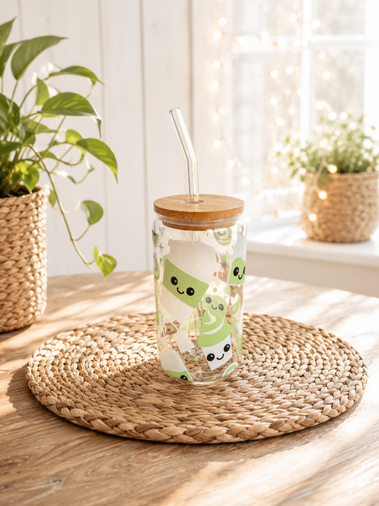 Sommerglas mit Bambusdeckel & Glasstrohhalm – Matcha Love von CozyLabs Design