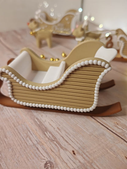 Weihnachtsschlitten mit 3 Rentieren – Rudolf mit roter Nase