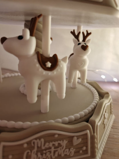 Ein Hauch Kindheitszauber – Das magische Weihnachts-Karussell ✨