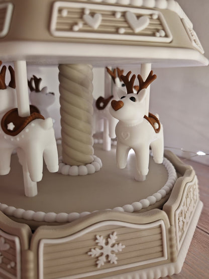 Ein Hauch Kindheitszauber – Das magische Weihnachts-Karussell ✨