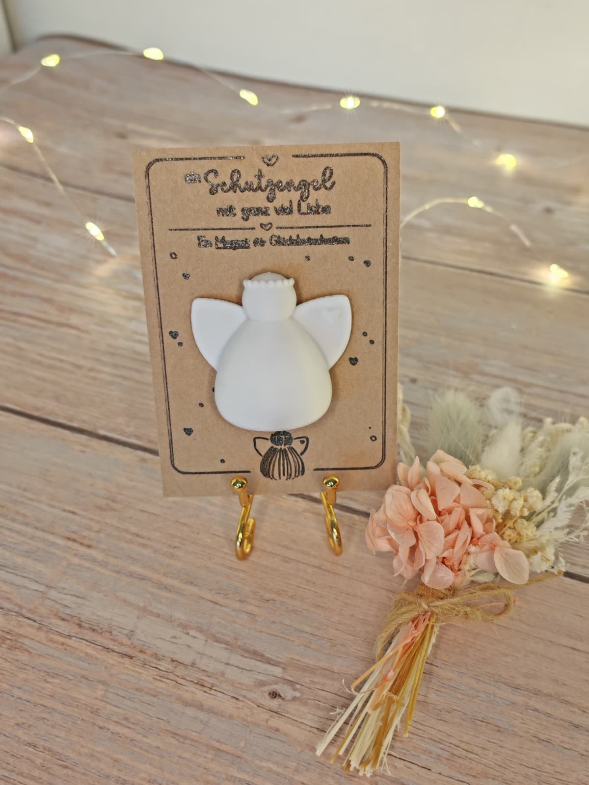 Paulinchen Schutzengel-Magnet – Süßer Glücksbringer mit Brettchen oder Karte | Liebevolles Geschenk & Schutzengel
