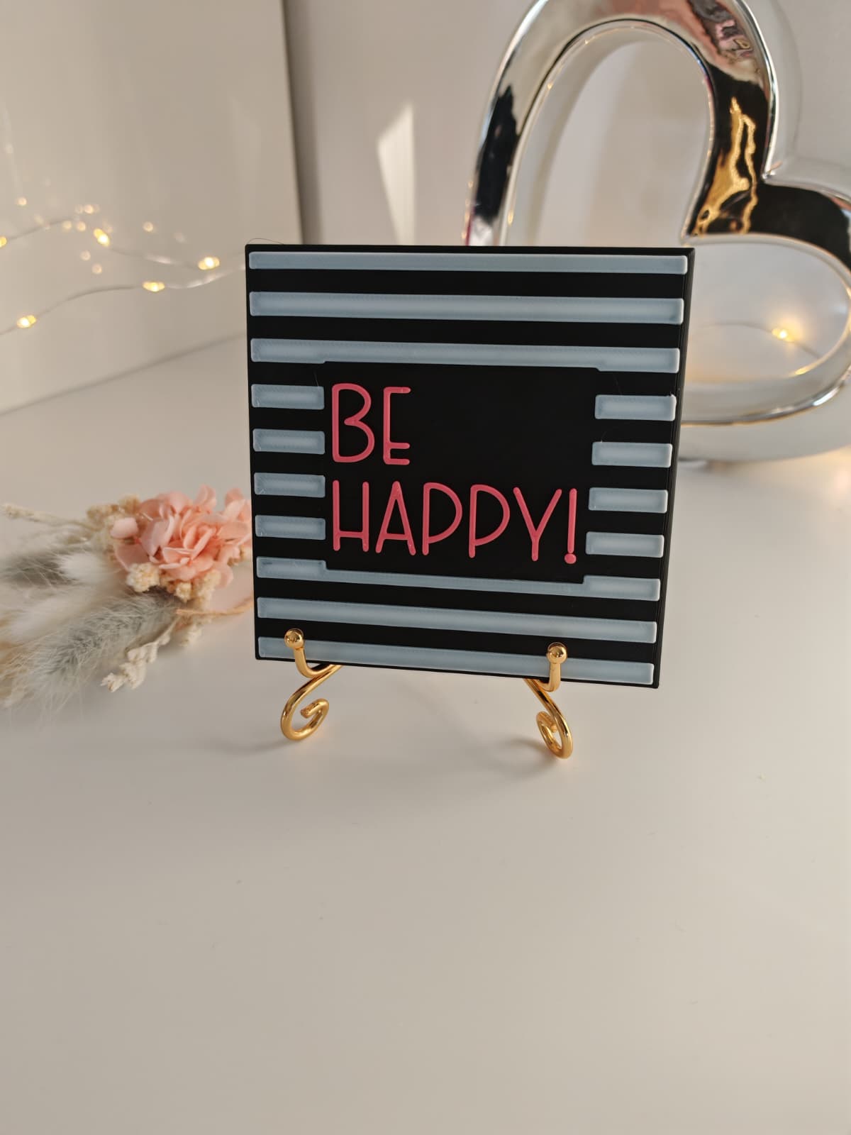 Sprüchekachel "be happy"