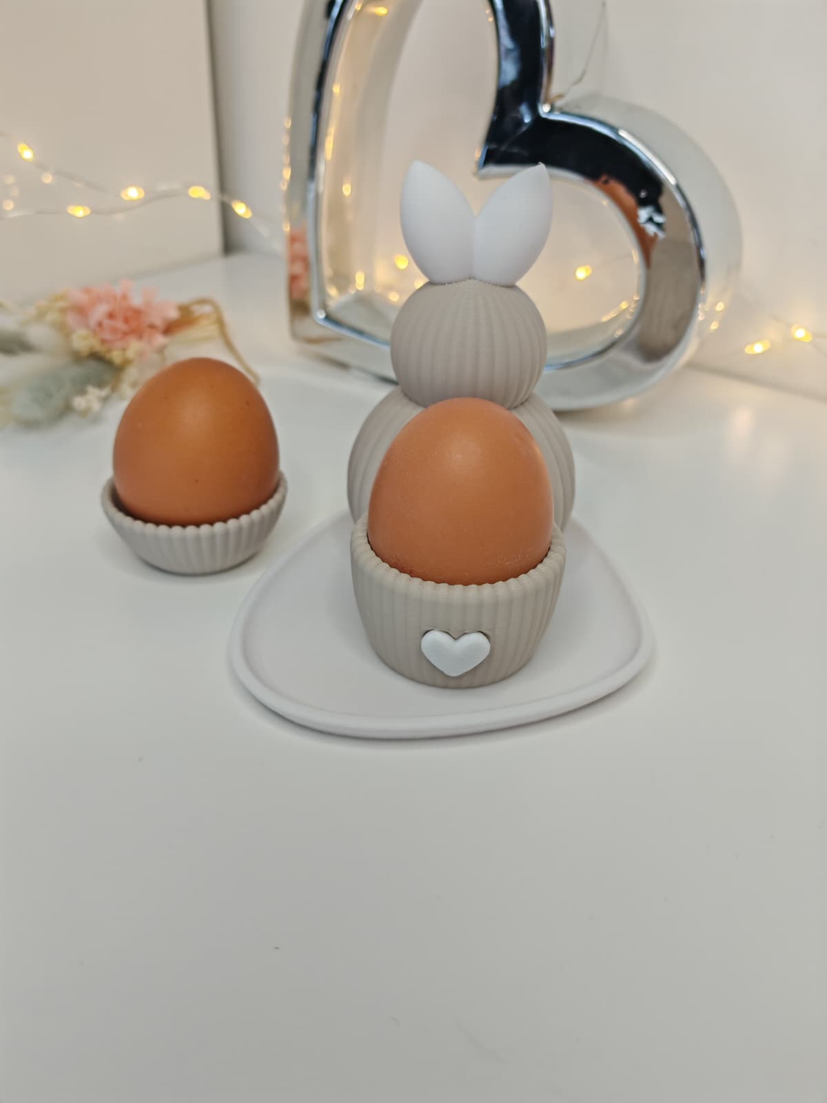 Eierbecher in Hasenform mit Tablett & Extra-Becher