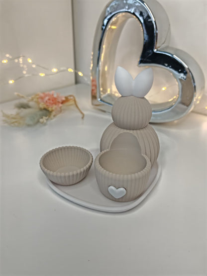 Eierbecher in Hasenform mit Tablett & Extra-Becher