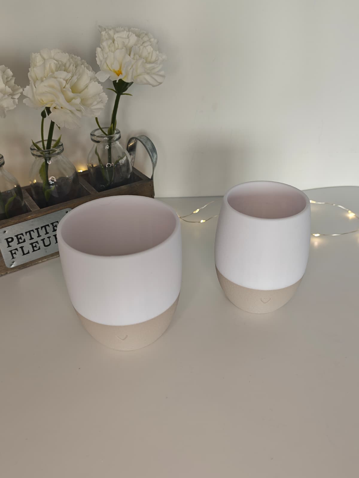 Moderner Herz-Becher im Fuzzy Skin Look – minimalistischer Dekobecher | Geschenkidee zu Ostern & Frühling