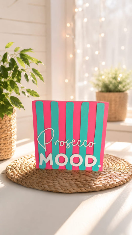 Freche Streifen Deko-Aufsteller mit Spruch „Prosecco Mood“ von CozyLabs Design