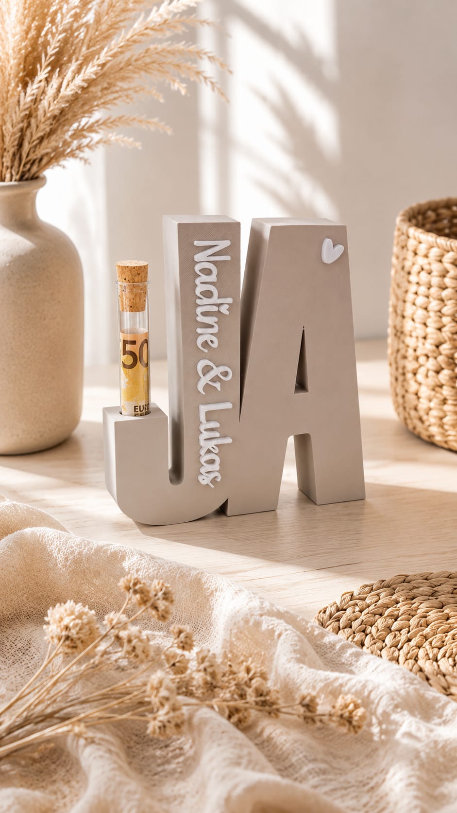 Personalisierter Geldgeschenk Aufsteller mit Namen | Hochzeitsgeschenk für Brautpaar | Reagenzglas Halter mit Anhänger