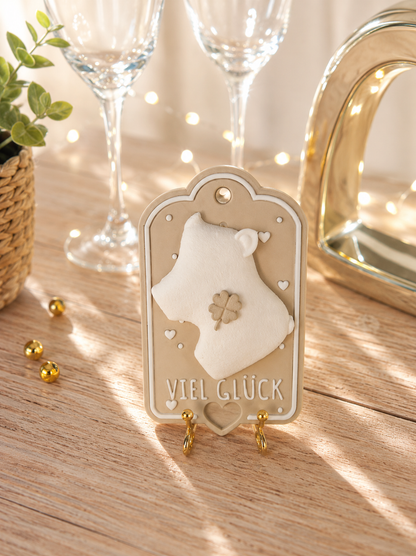 Glücksbringer-Magnet Mathilde mit Brettchen oder Karte von CozyLabs Design