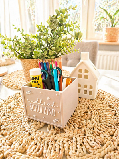 Geschenkbox zur Einschulung – kleine Stiftebox| freie Farbwahl
