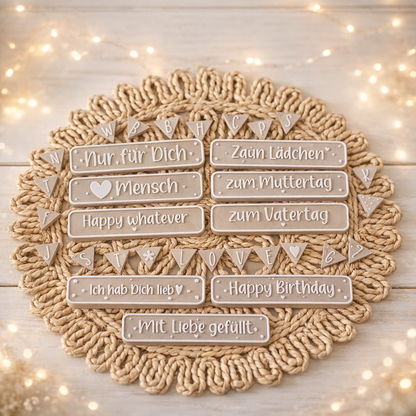 Garten mit Zaun – Geschenkbox mit personalisierbarem Schild