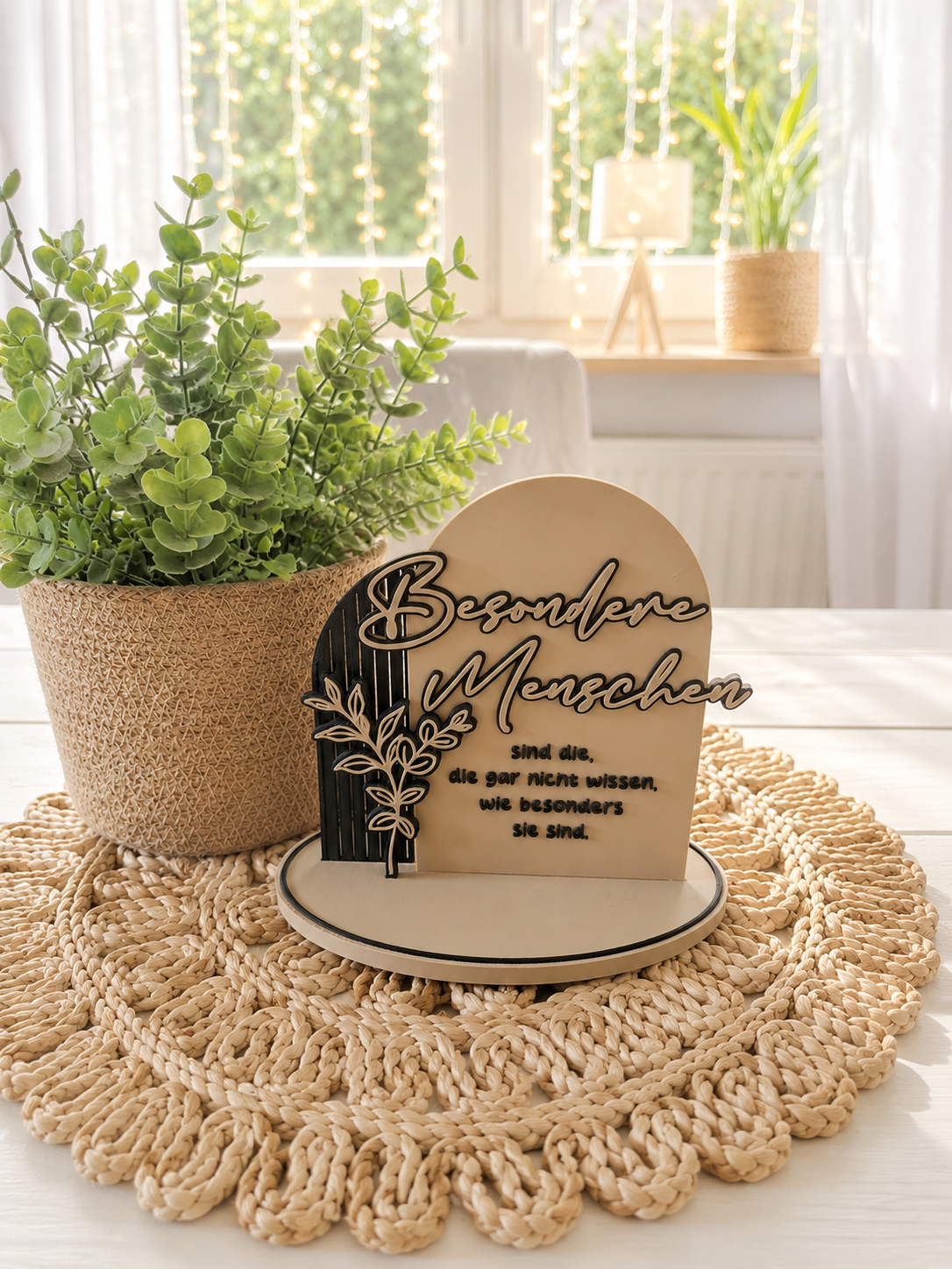 Aufsteller „Besondere Menschen“ – dekorativer Spruchaufsteller mit Blumenmotiv