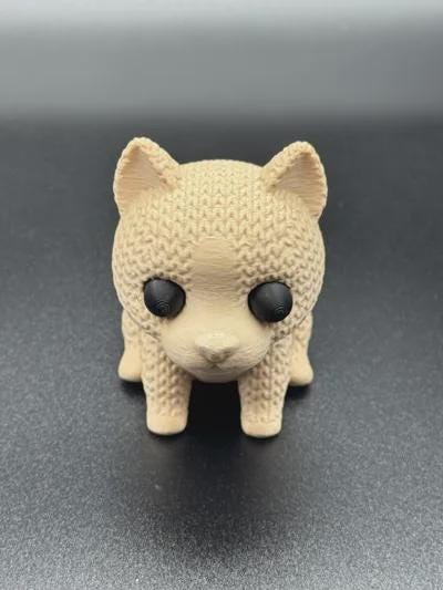 Kleiner Amstaff in Strickoptik  starke Miniaturfigur als Deko oder Geschenk für Hundefreunde