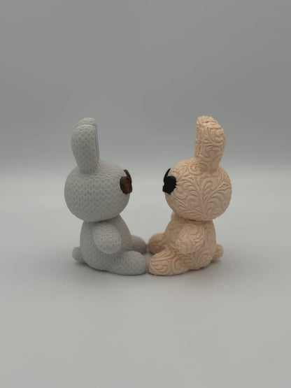 Kleiner Osterhase in Strukturoptik  liebevolle Dekofigur zu Ostern oder als Geschenk