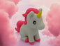 Kleines Einhorn in Strickoptik  zauberhafte Miniaturfigur als Geschenk oder Deko fürs Kinderzimmer