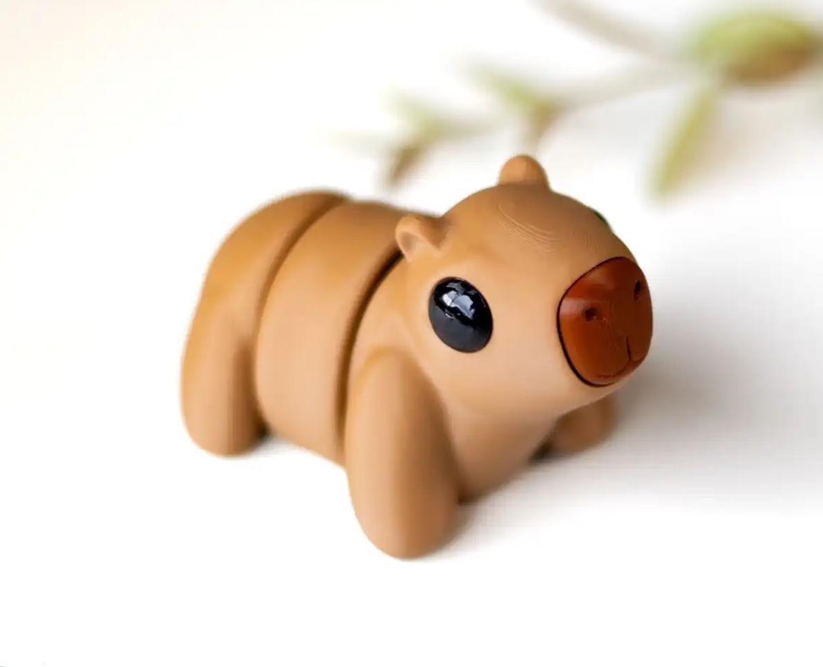 Snuggliez "Baby Capybara"  Bewegliche Flexi-Figur (3D-gedruckt) | Mini Capybara zum Sammeln & Verschenken | CozyLabs Design