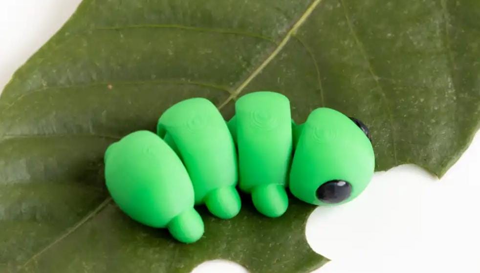 Snuggliez "Baby Raupe"  Bewegliche Flexi-Figur (3D-gedruckt) | Mini-Raupe zum Spielen, Sammeln & Verschenken | CozyLabs Design