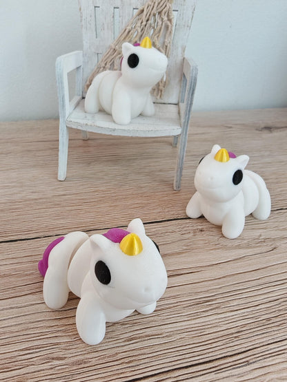 Snuggliez "Baby Einhorn"  Flexi-Figur (3D-gedruckt) | Bewegliches Mini-Fabelwesen | Fidget-Figur zum Sammeln | CozyLabs Design