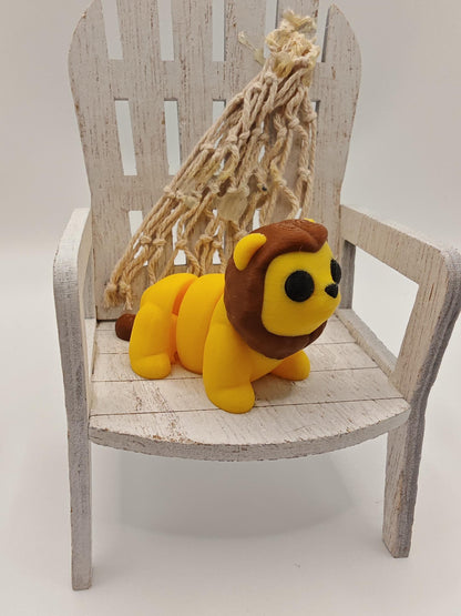 Snuggliez "Baby Löwe"  Bewegliche Flexi-Figur | Mini-Löwe zum Spielen, Sammeln & Verschenken | CozyLabs Design