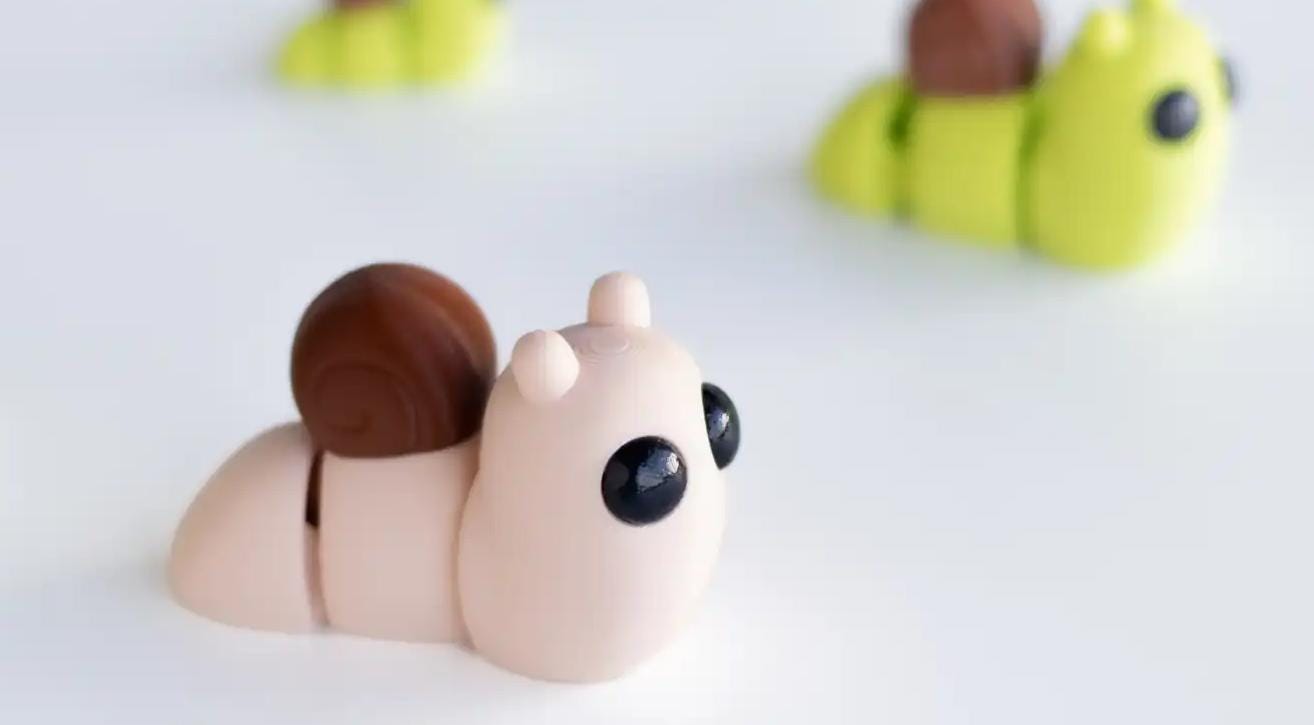 Snuggliez Baby Schnecke“  Flexi-Figur | Bewegliches Mini-Tier zum Spielen & Sammeln | CozyLabs Design