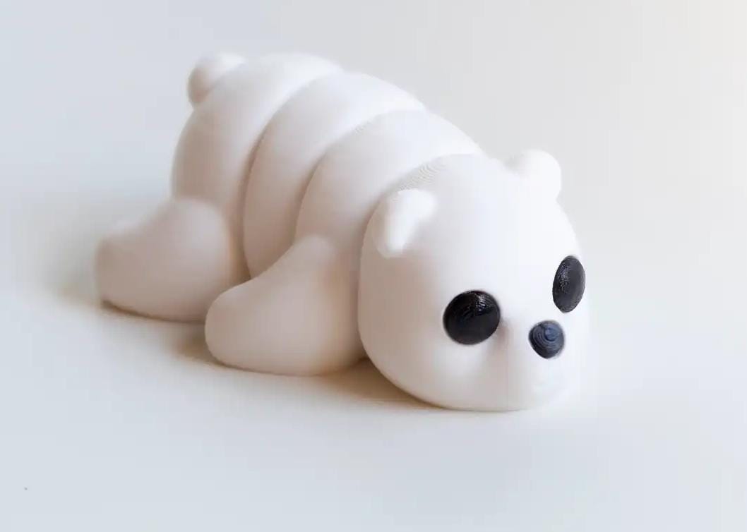 Snuggliez Baby Bär“  niedlicher Mini-Bär beweglich aus dem 3D-Drucker | Flexi-Tierfigur von CozyLabs