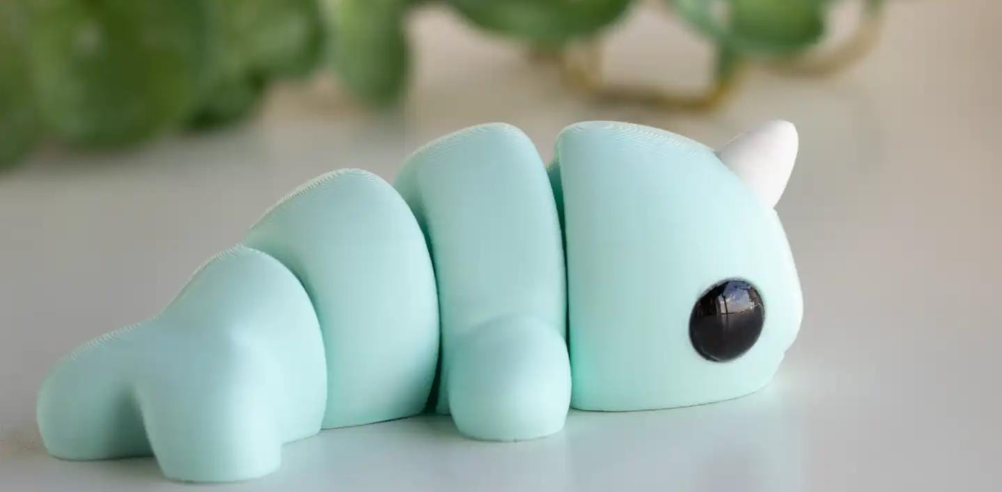 Snuggliez Baby Narwal“  süße Mini-Figur aus dem 3D-Drucker | Flexi-Tier für Kinder & Sammler